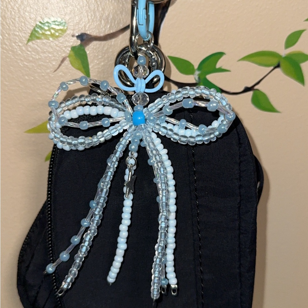 Beaded Bow Wallet Wrislet Accessory